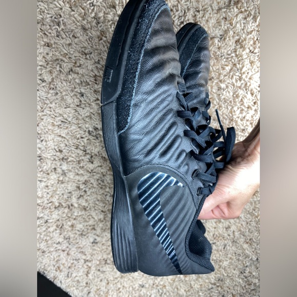 nike tiempo indoor soccer shoes Size 8.5 Black - Picture 5 of 10